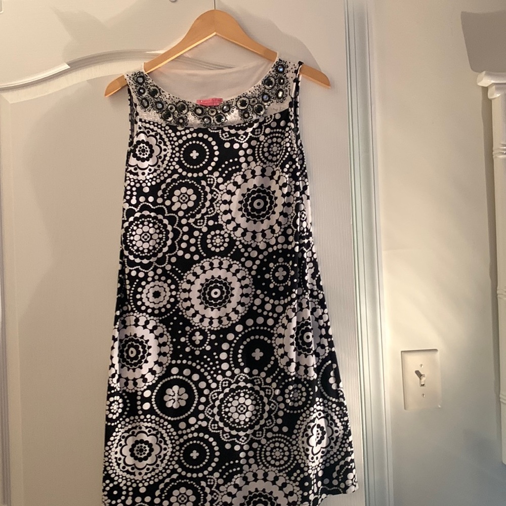 Adorable summer dress! Jeweled top